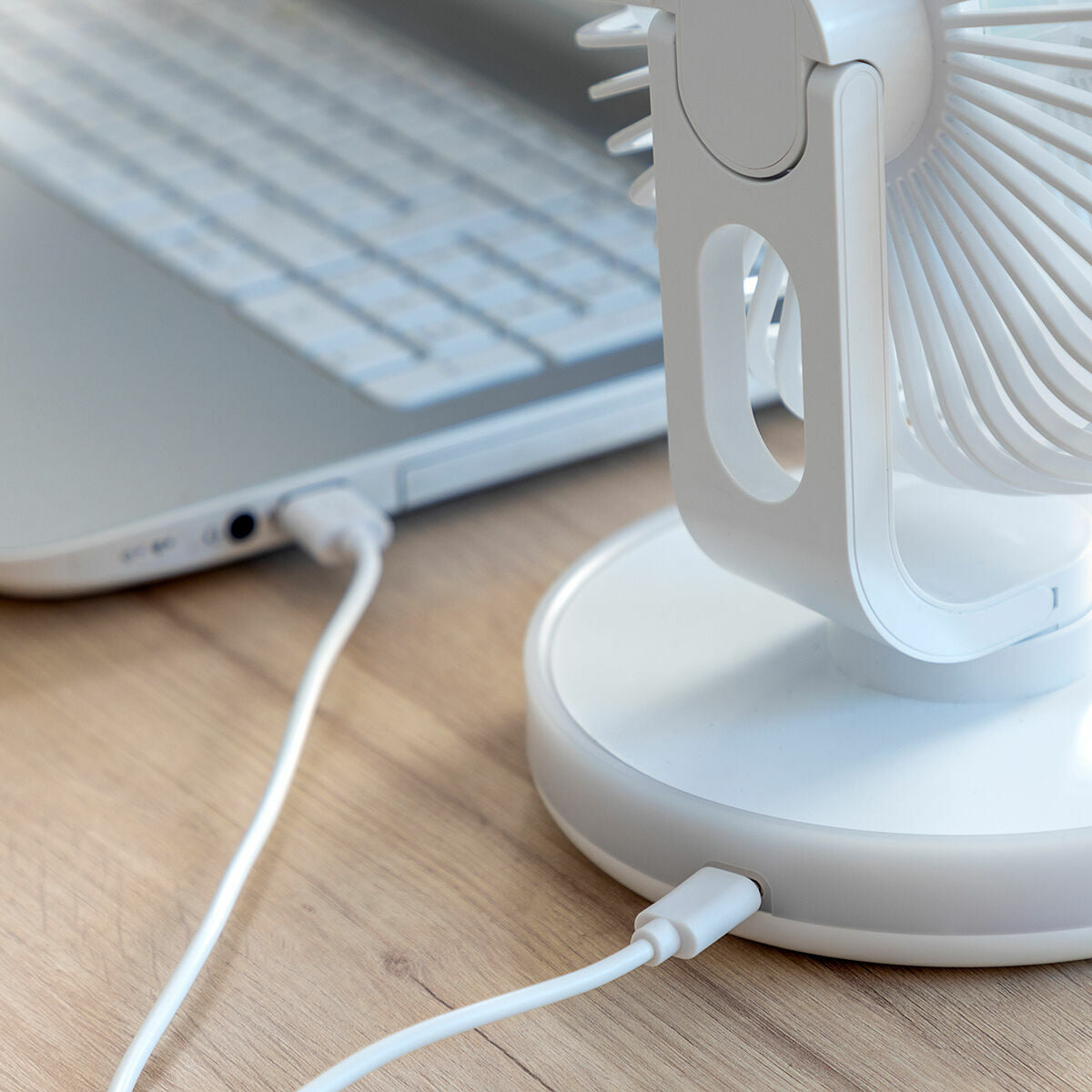Rechargeable LED Desk Fan FanLed